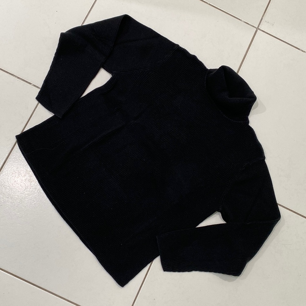 Women’s Liz Claiborne Turtleneck Sweater